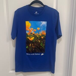 Nike Sportswear Move with Nature Tee